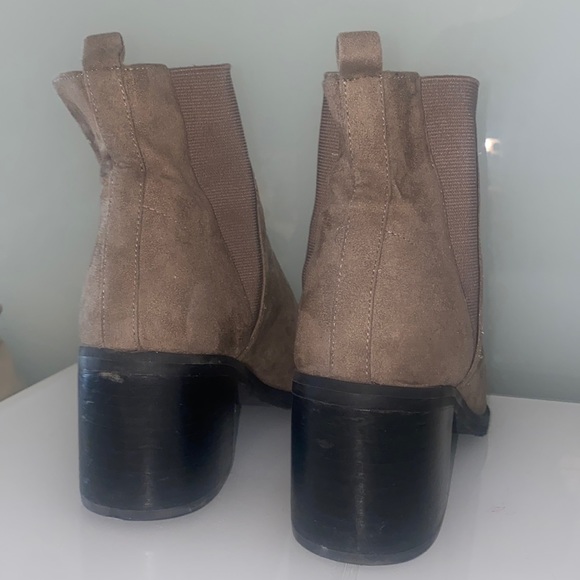 ABOUND SUEDE BOOTIES - Picture 3 of 4